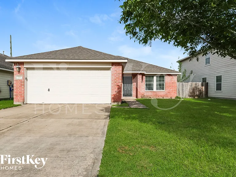 7919 Raven Creek Ln — Photo 1