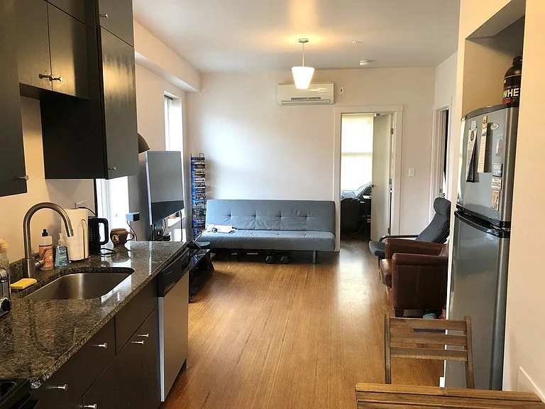 60 E Springfield St #3 — Photo 2
