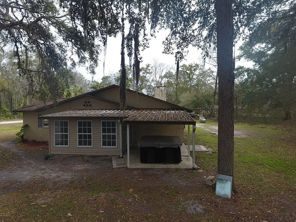 4 bed, 2305 sqft, $1,950 — Photo 3