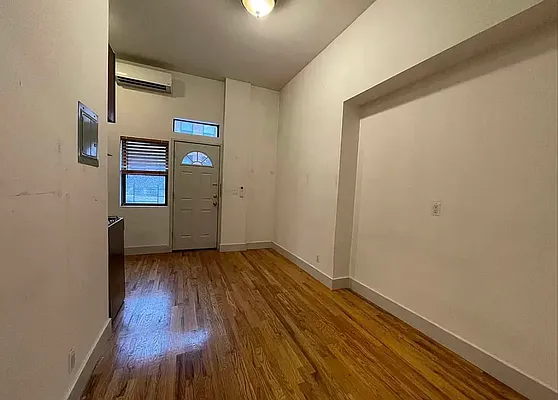 Rented by Reavis | media 3