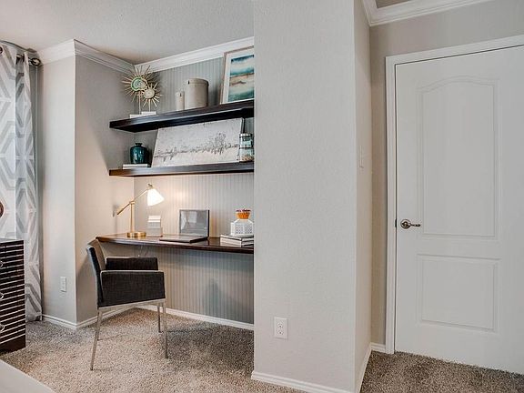 3rd image of 3521 Cricket Dr