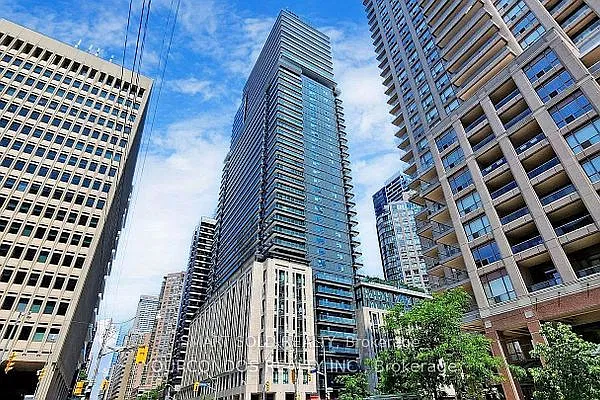 2 bed, $2,425 — Photo 1