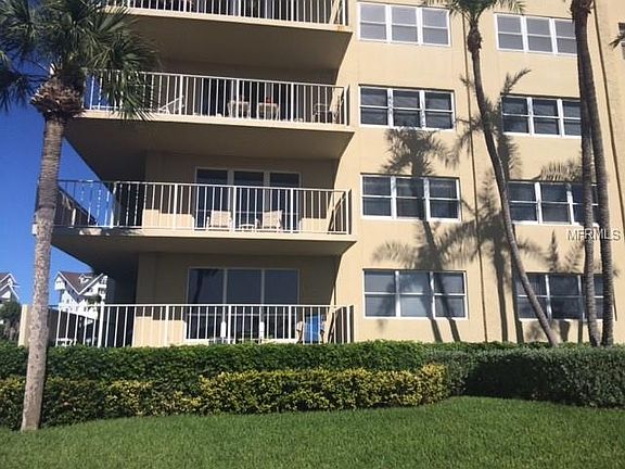 3rd image of 1621 Gulf Blvd APT 201