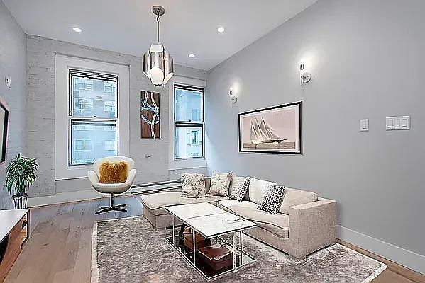 Rented by Aventana | media 9