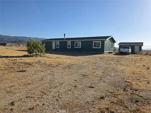 49645 Three Points Rd, Lancaster, CA 93536