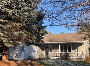 211 Briar Cliff St SW, Poplar Grove, IL 61065