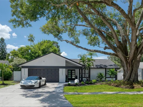 14040 Cascade Ln, Tampa, FL 33618