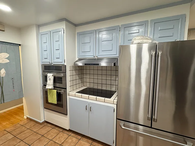 3553 Laurant Way — Photo 7
