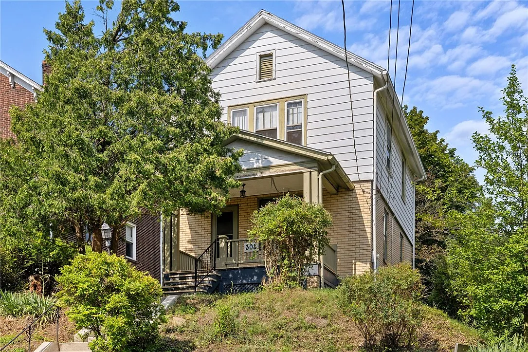 308 Avenue F photo 1