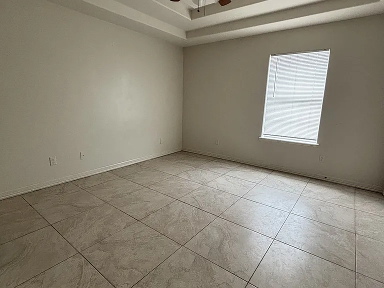 2503 E Franklin Ave #1 — Photo 7