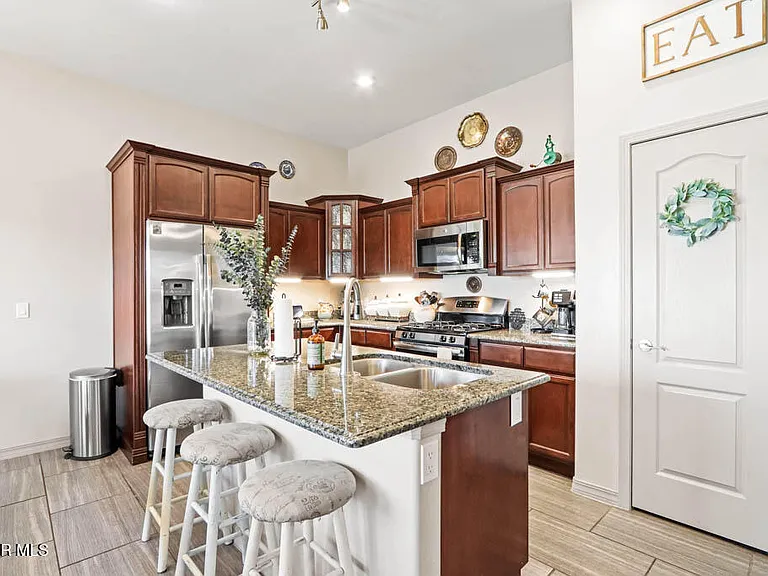 14553 Hunters Grove Ave — Photo 15