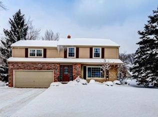 5099 Hickory Dr, Lyndhurst, OH