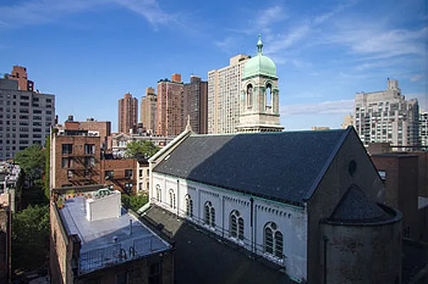 Rented by GoodRock Realty | media 21