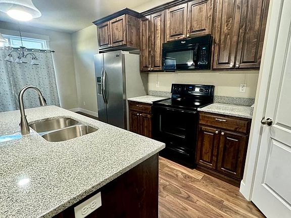 2nd image of 2060 W Fairway Ln