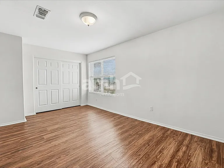 6133 S Wilson Dr — Photo 12