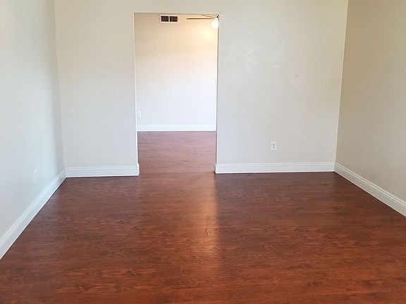 3rd image of 9139 Tuolumne Dr
