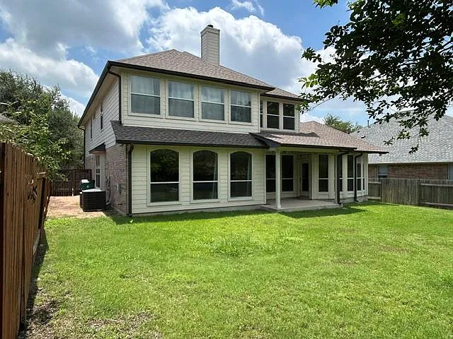 19500 Sangremon Way — Photo 39