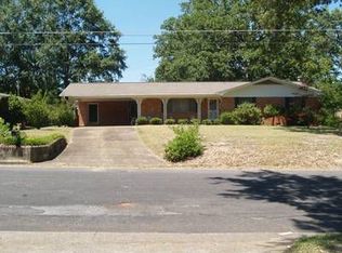 4526 16th St, Meridian, MS 39307