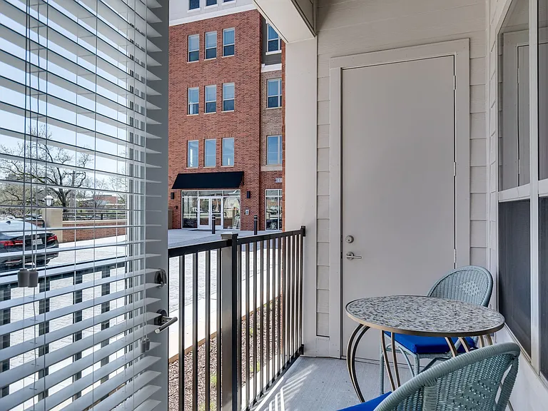 The Barton Apartments — Photo 20