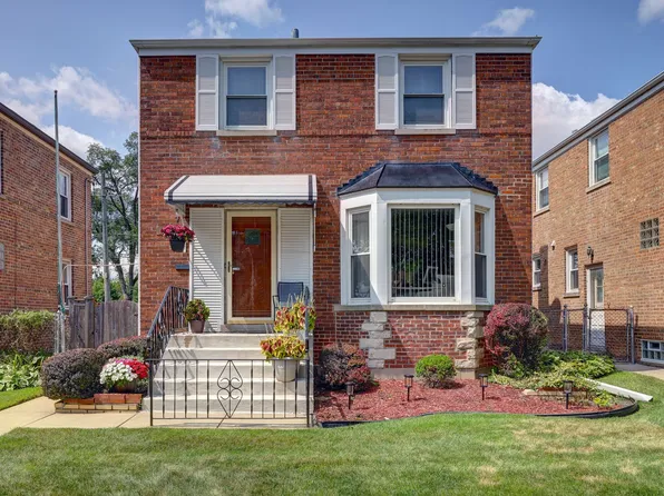 6032 N Whipple St, Chicago, IL 60659