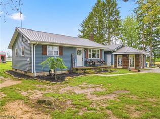 1477 E Garfield Rd, New Springfield, OH 44443