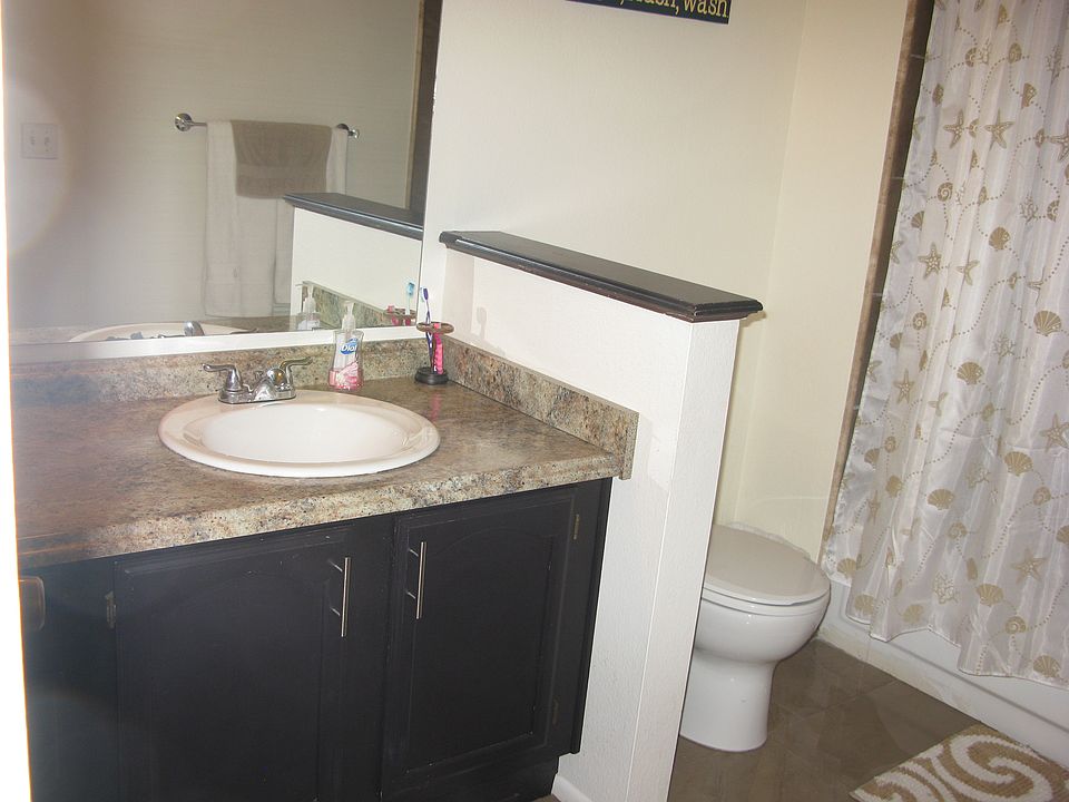 1st image of 1837 E Manhatton Dr