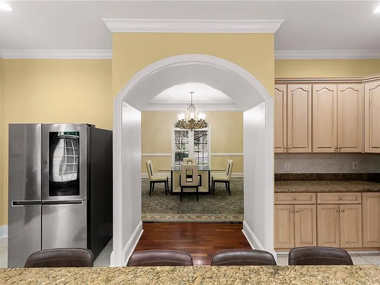 680 W Paces Ferry Rd NW — Photo 12