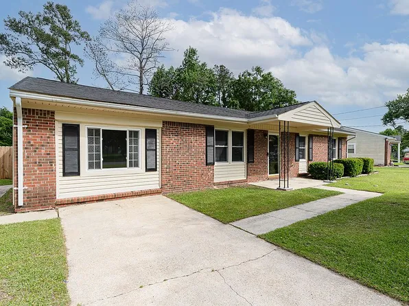 306 Tower Dr, Jacksonville, NC 28546