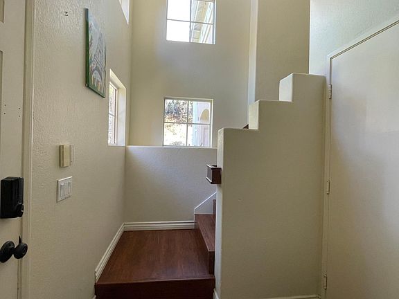 3rd image of 12632 Springbrook Dr Unit B