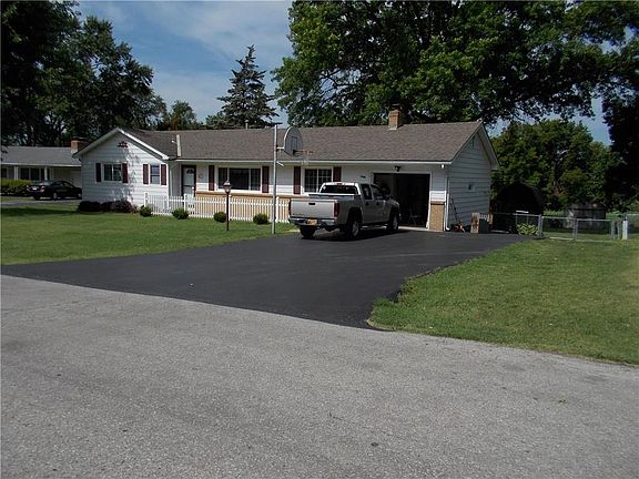 2nd image of 1800 N 83rd Ter