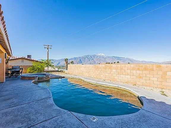 12557 Maui Way — Photo 42