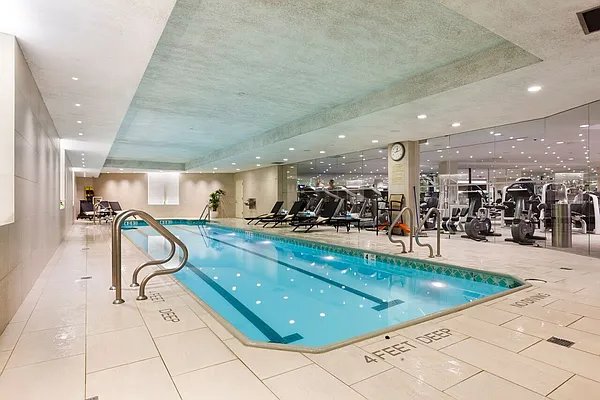 Rented by Luxus Manhattan Realty | media 22