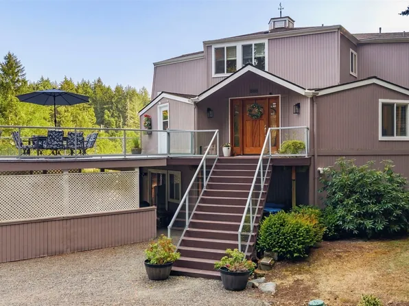 888 Leschi Way, Fox Island, WA 98333
