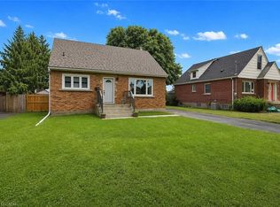 15 Gailmont Dr, Hamilton, ON L8K 4B2