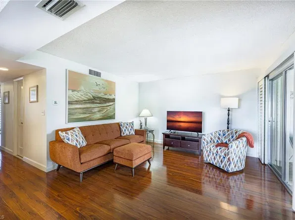 3200 Gulf Shore Blvd N, Naples, FL