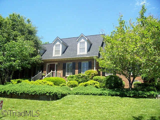 1st image of 418 Beverly Pl