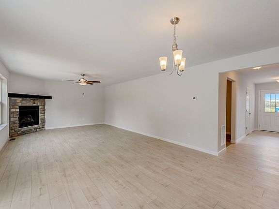 Bridgeport Great Room