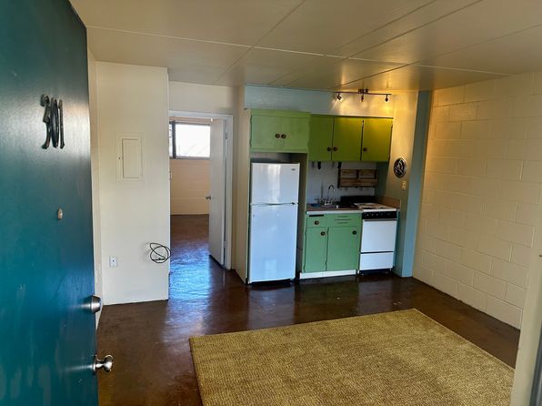 902 SW Saint Clair Ave #301