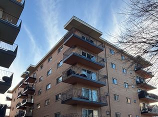 7432 Washington St APT 604, Forest Park, IL 60130