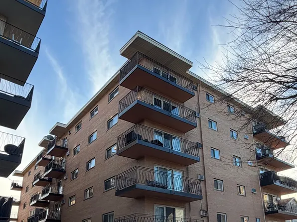 7432 Washington St APT 604, Forest Park, IL 60130