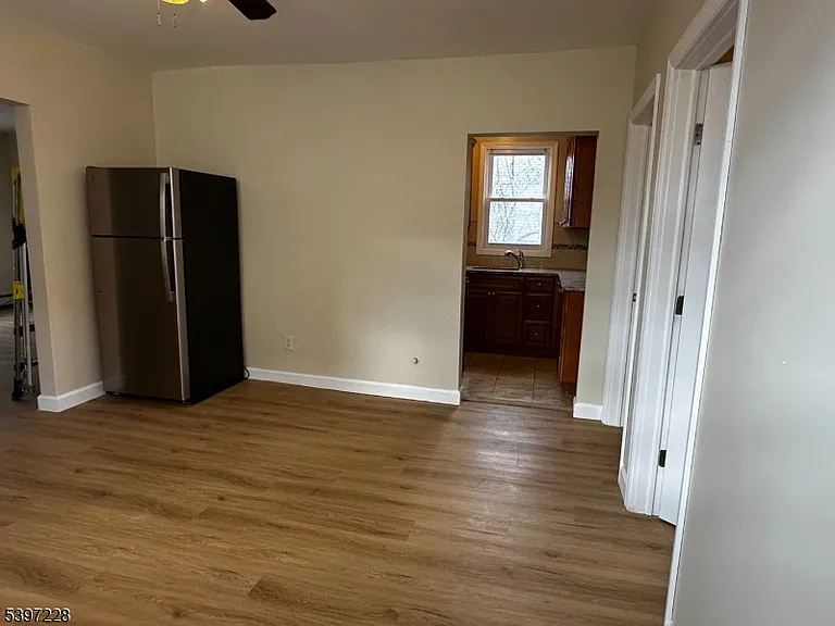 33 Hayward Pl #2 — Photo 2