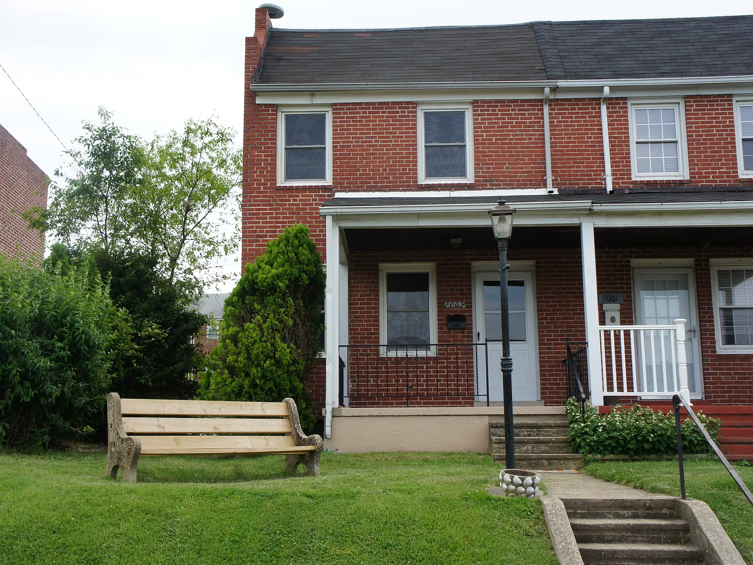 3 bed, 1024 sqft, $1,995 — Photo 1