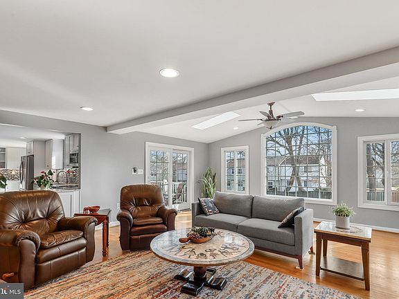 5th image of 9915 Brightlea Dr
