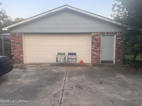 2nd image of 6807 Wunderly Ct