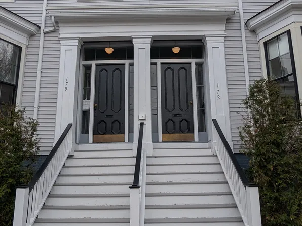 172 Clark St APT 2, Portland, ME 04102