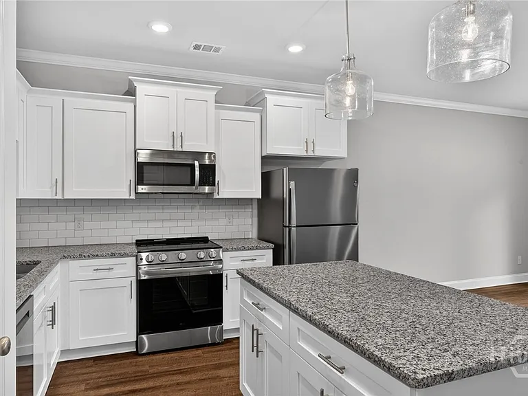 Dorsey Dr — Photo 10