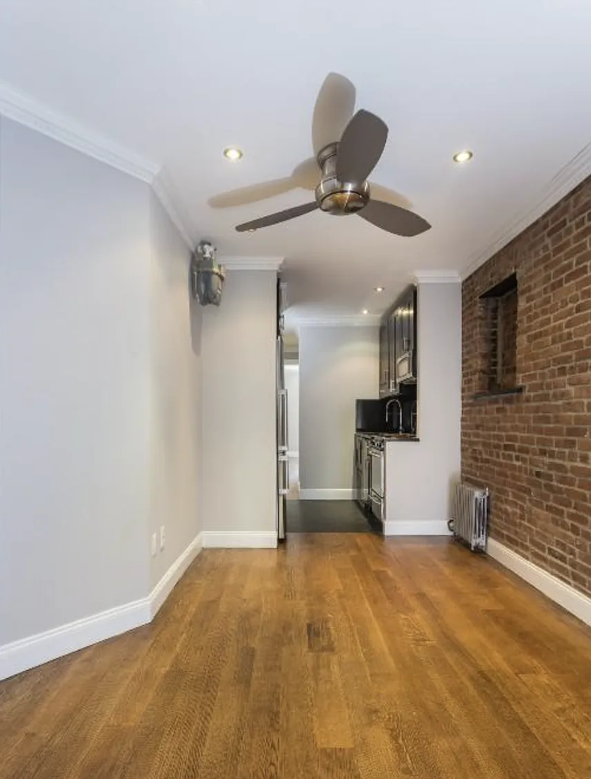 437 West 53rd Street — Photo 3