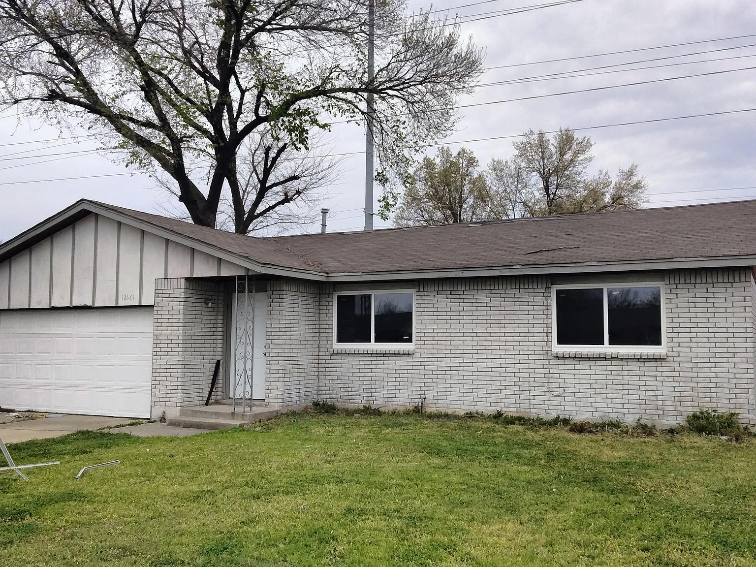 3 bed, 1174 sqft, $1,200 — Photo 1