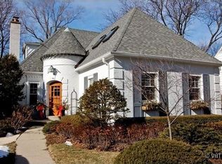 916 N Scott St, Wheaton, IL 60187