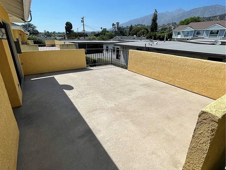 303 S Violet Ave #J — Photo 4